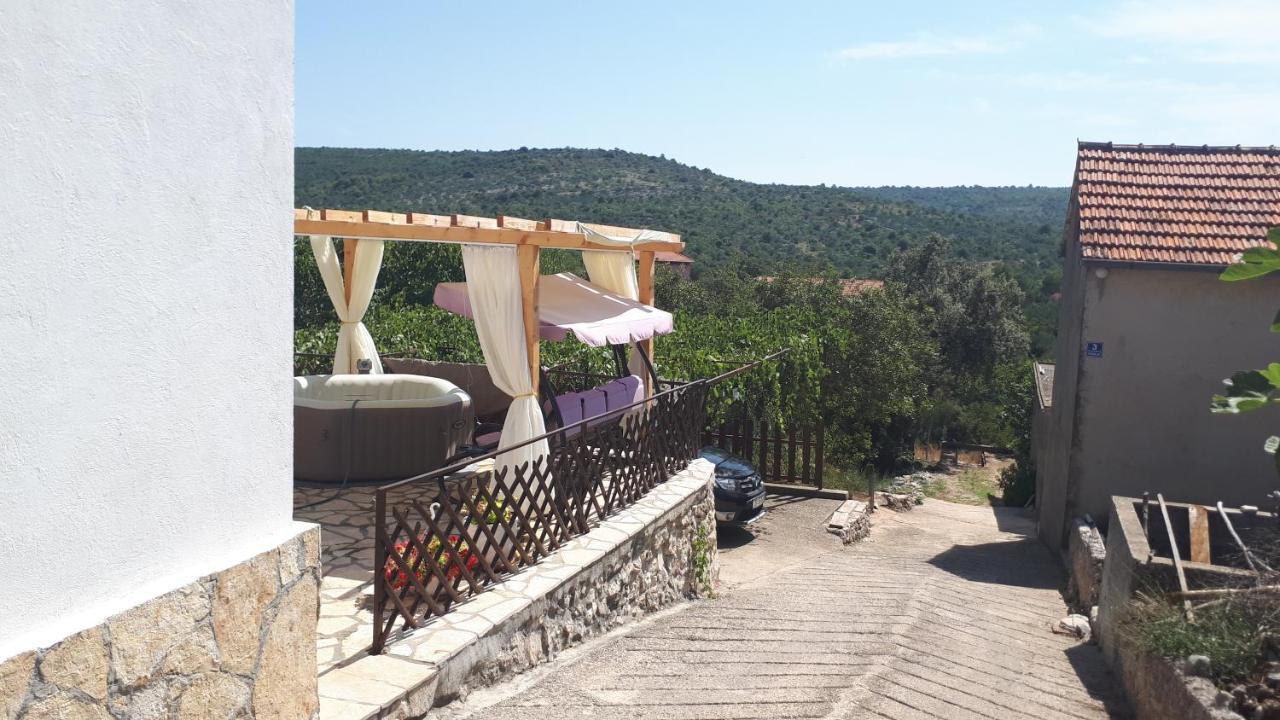 Luminaria Solis Vacation Home Rogoznica  Bagian luar foto