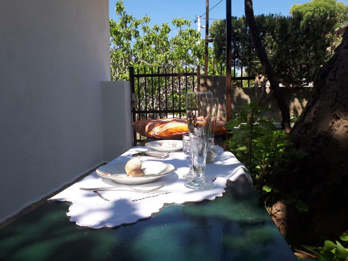 Luminaria Solis Vacation Home Rogoznica  Bagian luar foto