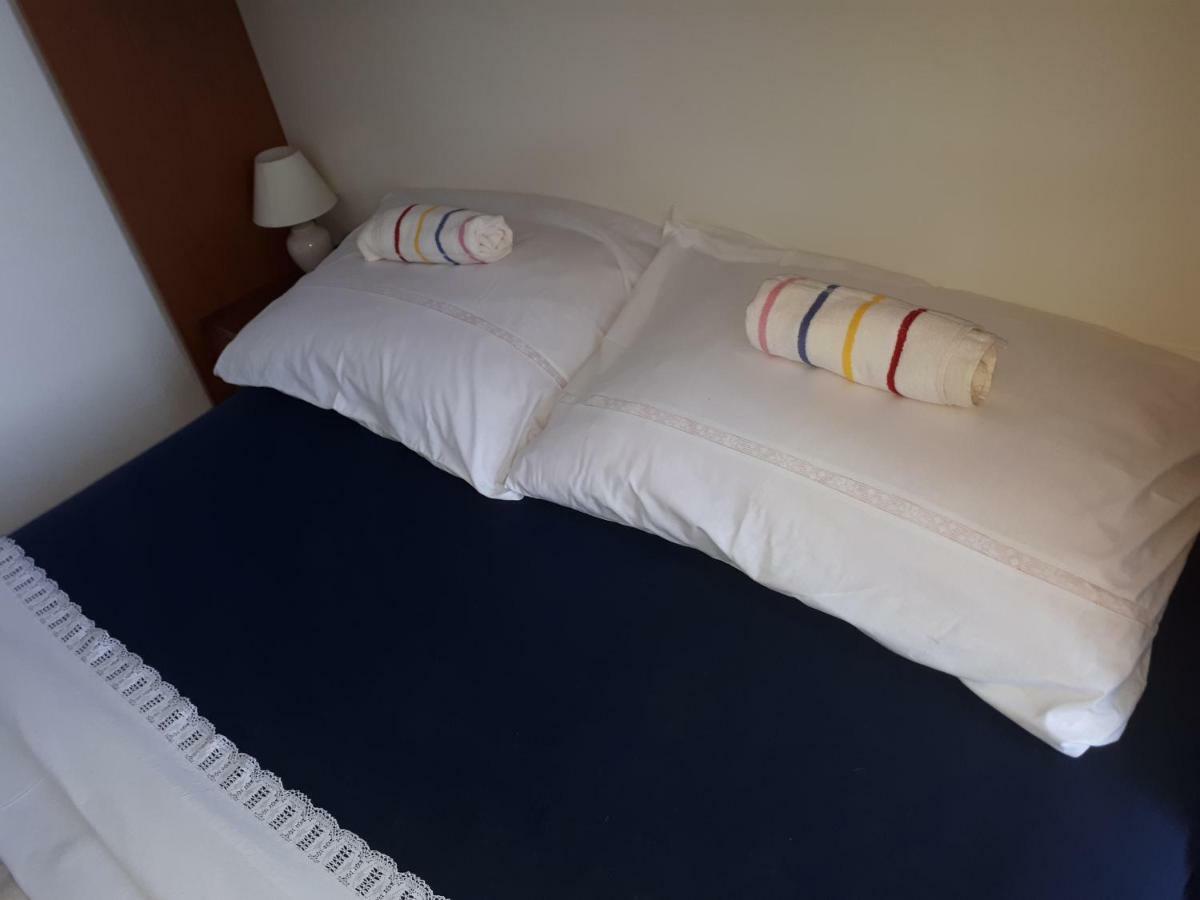 Luminaria Solis Vacation Home Rogoznica  Bagian luar foto