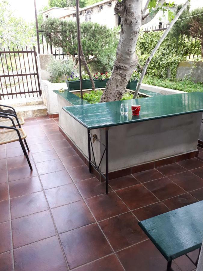 Luminaria Solis Vacation Home Rogoznica  Bagian luar foto