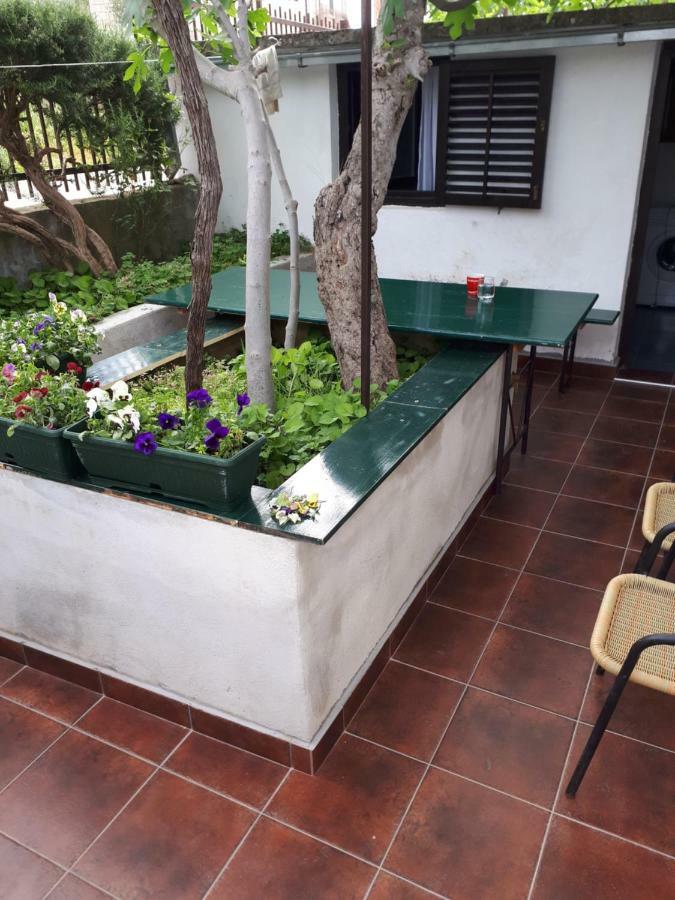 Luminaria Solis Vacation Home Rogoznica  Bagian luar foto